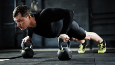 exercices avec kettlebell pour développer les pectoraux