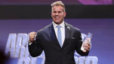 Jay Cutler prononce un discours émouvant et accepte le Arnold Classic Lifetime Achievement Award 2024 – Fitness Volt