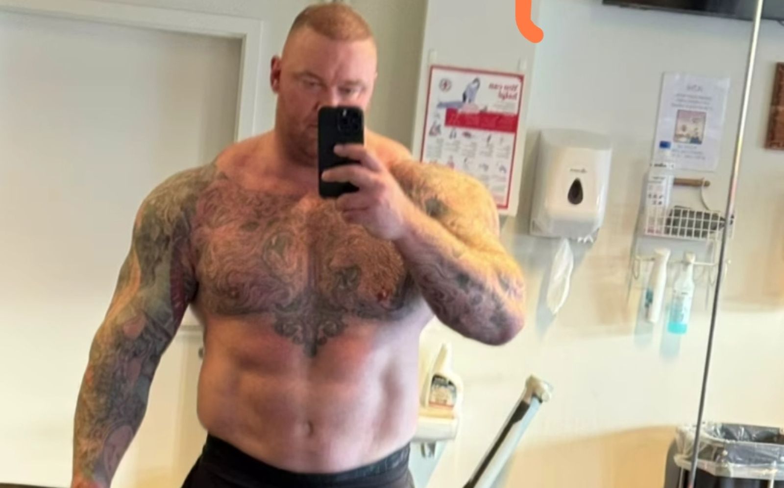 Hafthor Bjornsson partage une mise à jour physique impressionnante de 190 kg (418,9 lb) avant le Rogue Invitational 2024 – Fitness Volt