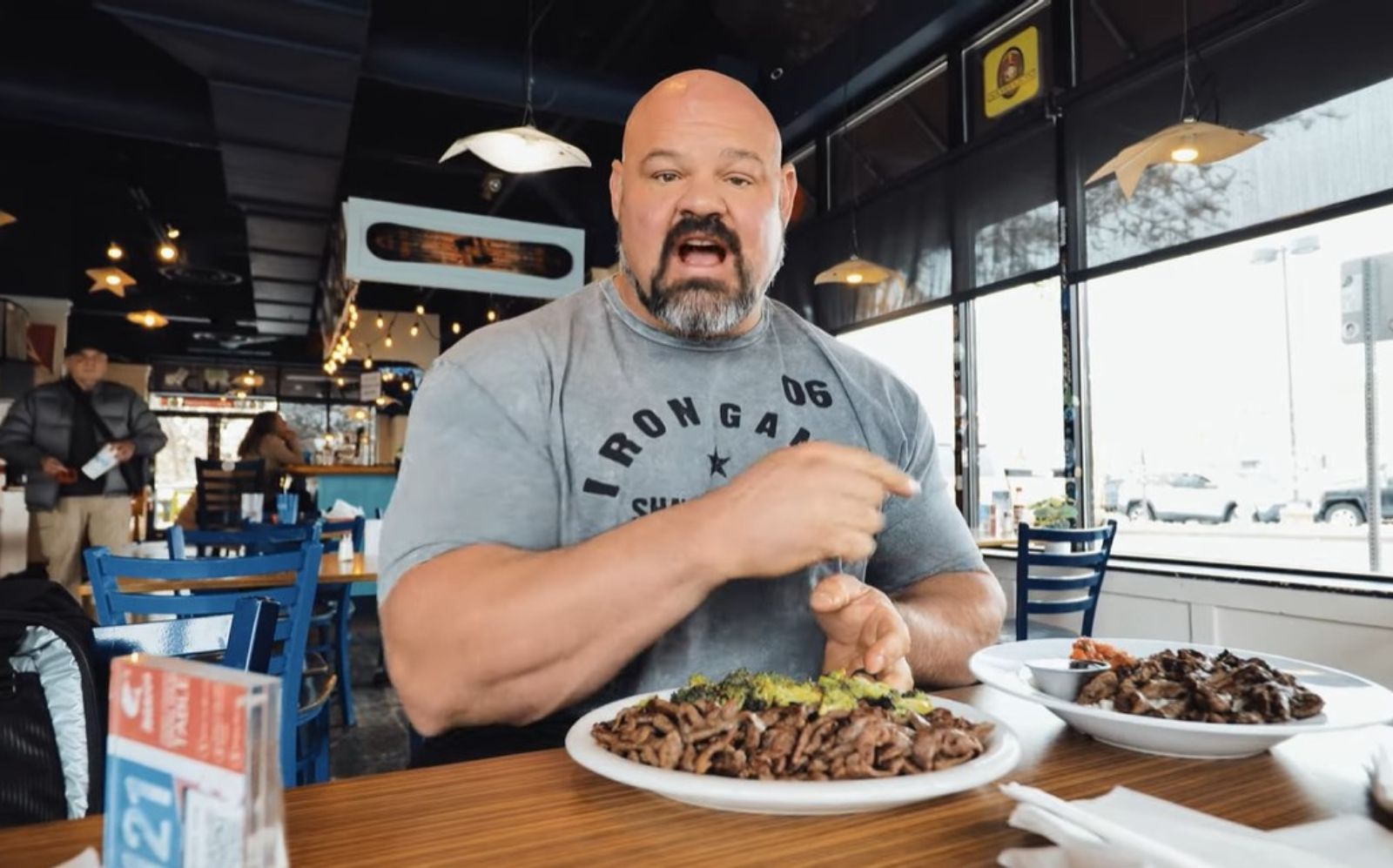 Brian Shaw montre une journée complète de repas insensés avant ses débuts en bras de fer – Fitness Volt